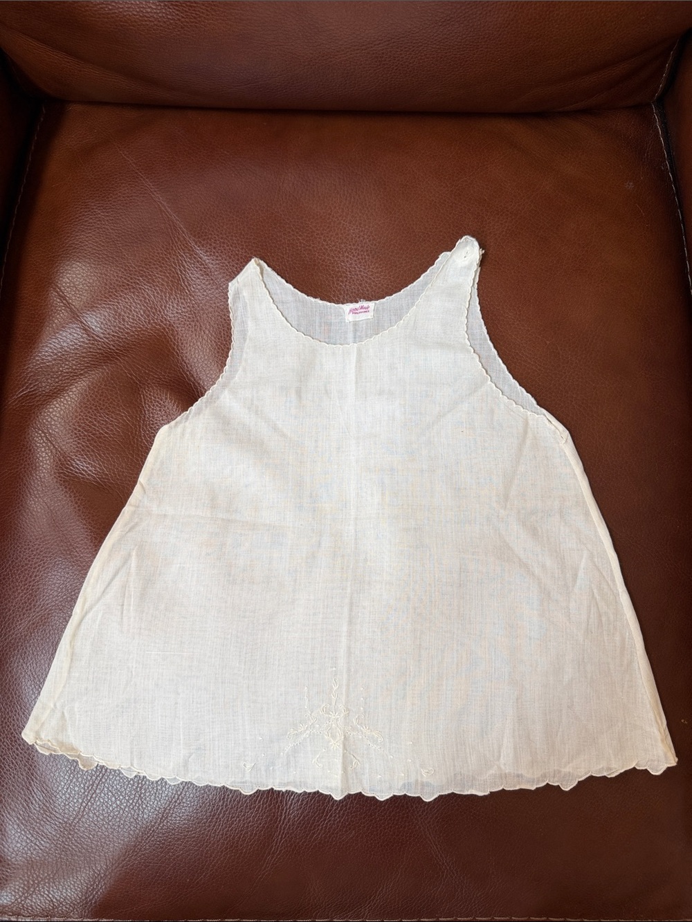 1950’s Cream Sleeveless Baby Linen-Button Shoulder Slip